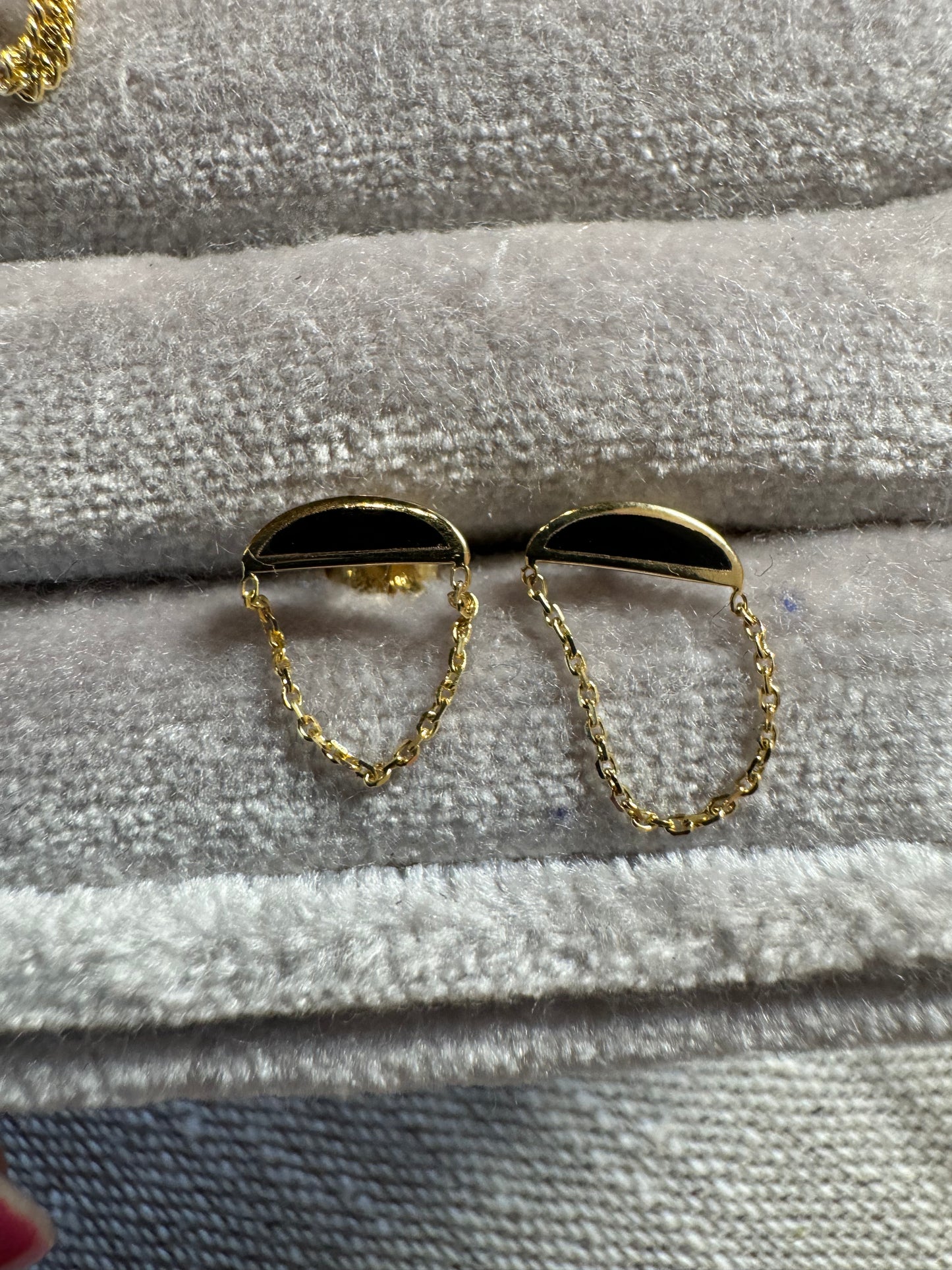 14K Yellow Gold Black Enamel Drape Chain Studs