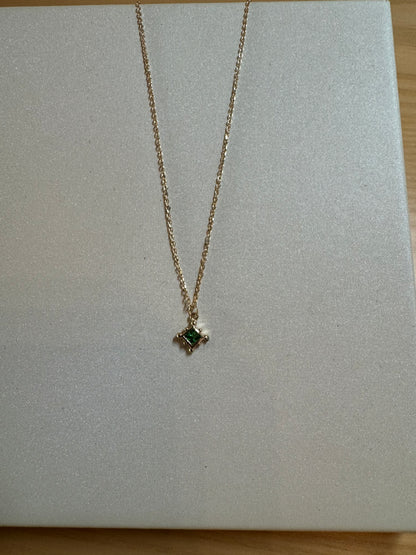 Tsavorite Garnet Node Pendant w/ Wheat Chain