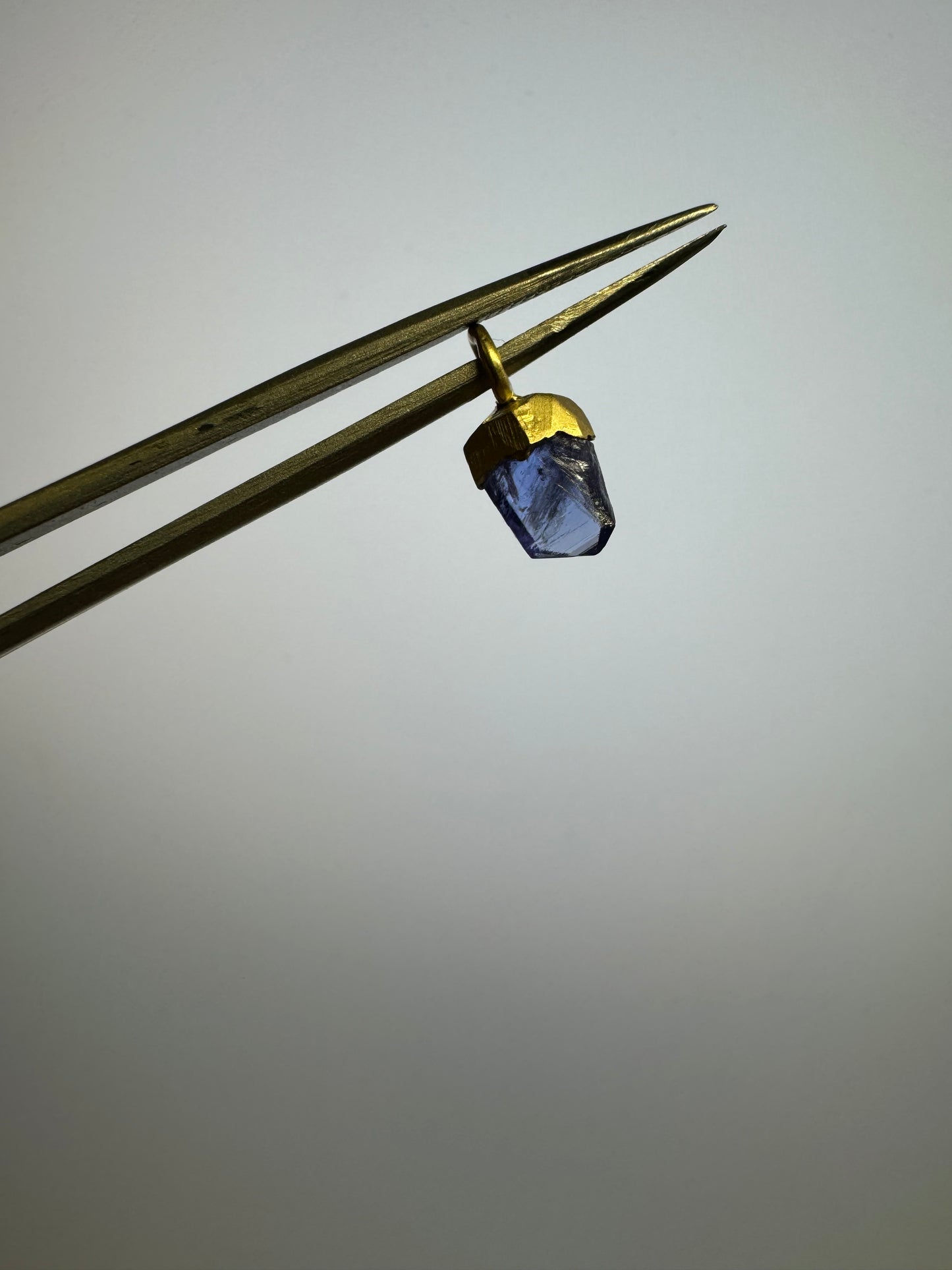 .96ct Tanzanite Pendant