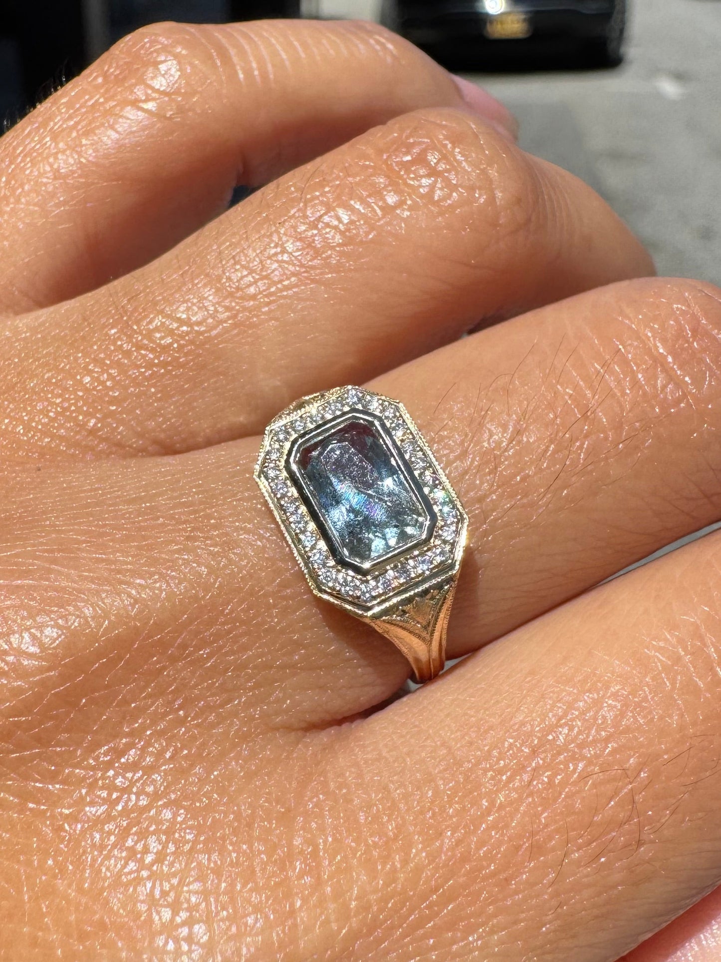 1.40ct Umba Sapphire and Diamond Halo Engraved Ring 14K Yellow Gold