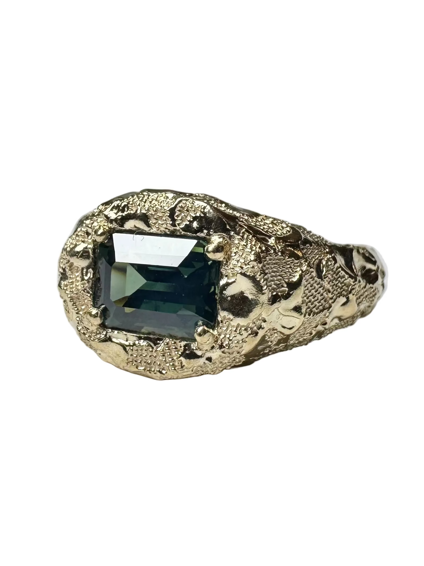 1.61ct Teal Opalescent Rectangle Sapphire Perle Texture Signet